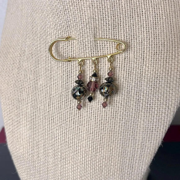 Handmade Jewelry - Safety Pin Amethyst Metallic Vintage 1980s Gold Tone Handmade Dangle Bead Brooch